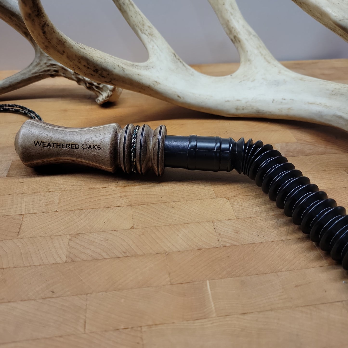 Low profile magnum buck grunt