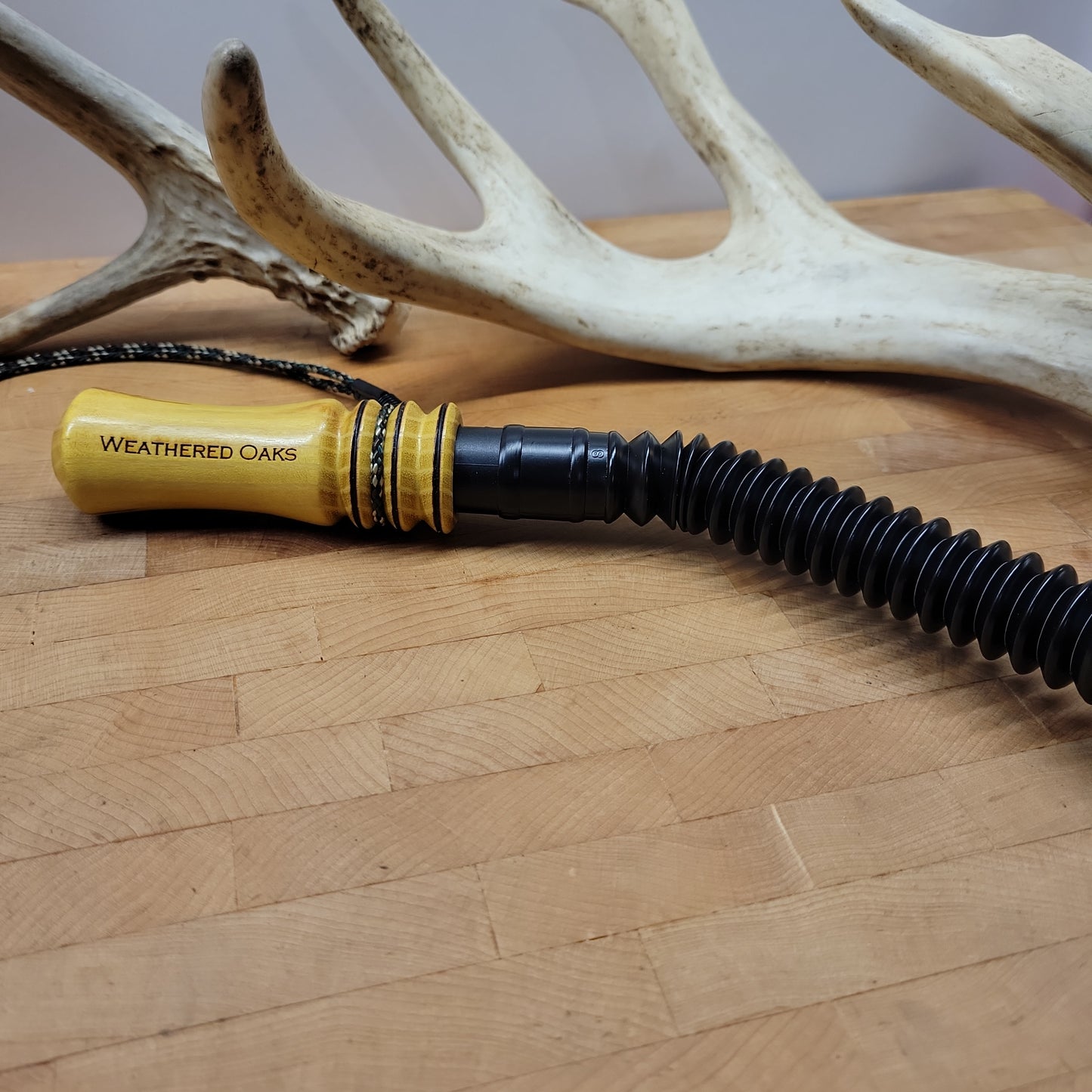 Low profile magnum buck grunt