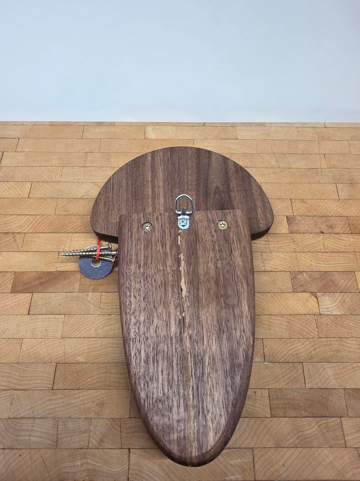 Walnut turkey fan mount